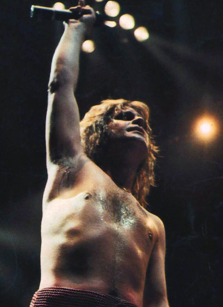 Ozzy Osbourne mit 76 gestorben: Legacy des „Prince of Darkness“ im Überblick 4 ozzy osbourne mit 76 gestorben legacy des prince of darkness im ueberblick 3 Lemmy4ever